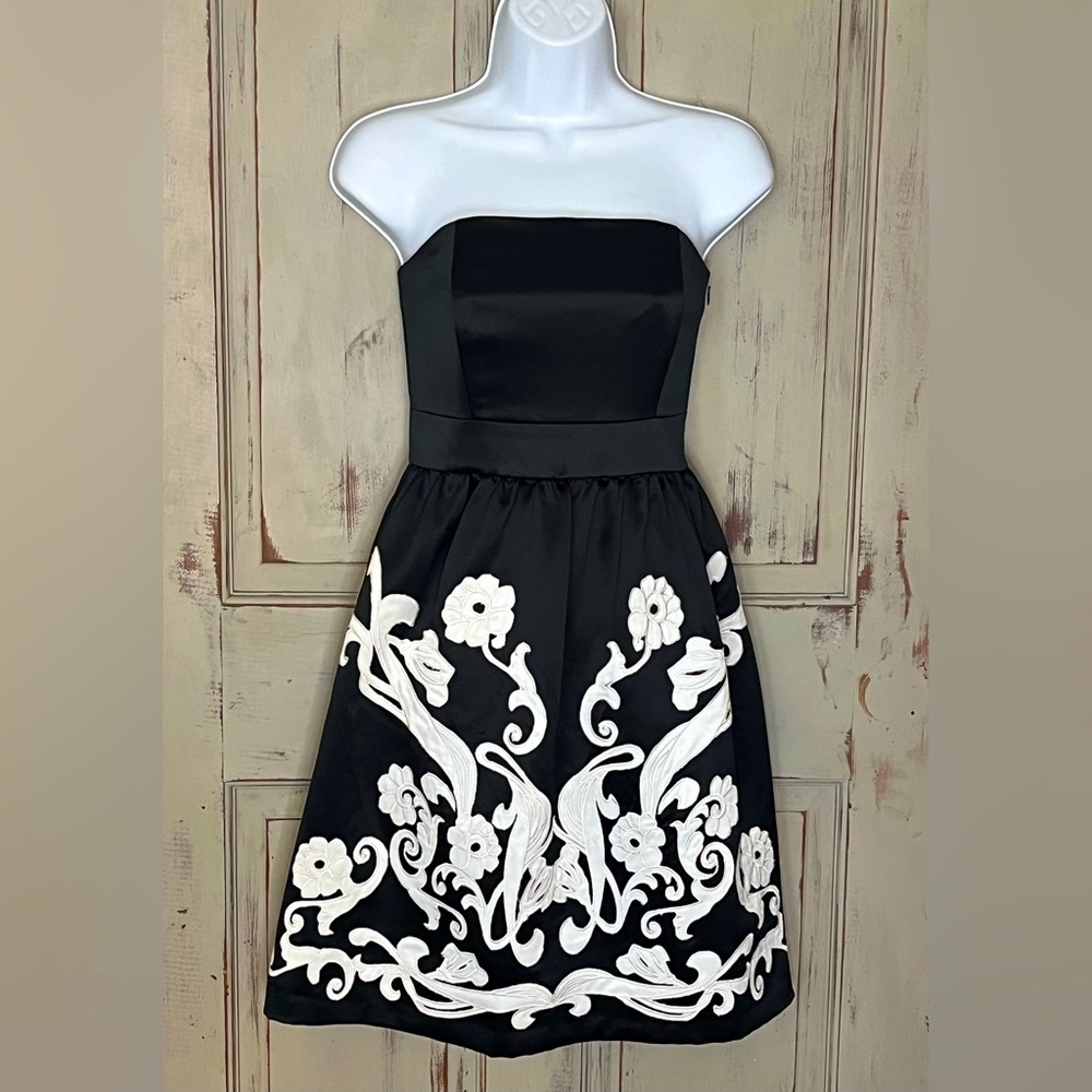 Whbm Lbd Strapless Black White Floral Appliqu 0 Cocktail Party Formal Dress